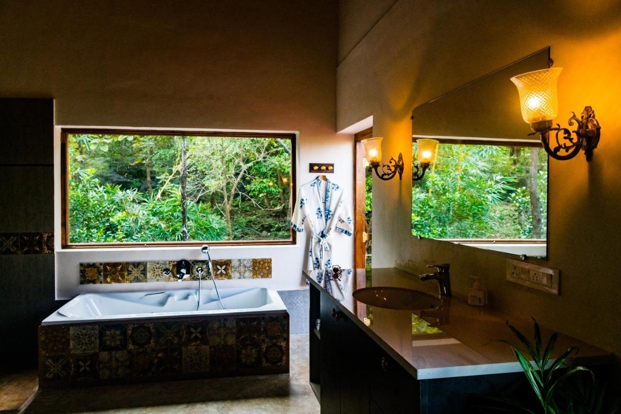 Lermitage Farms Kashid Alibaug Villa Exteriör bild